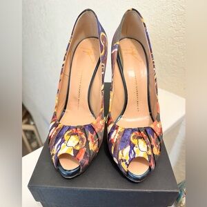 GIUSEPPE ZANOTTI BLUE FLORAL W METAL HEEL 4.5 inches